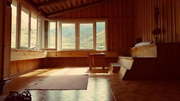 Ushguli Hotel Riho Buitenkant foto