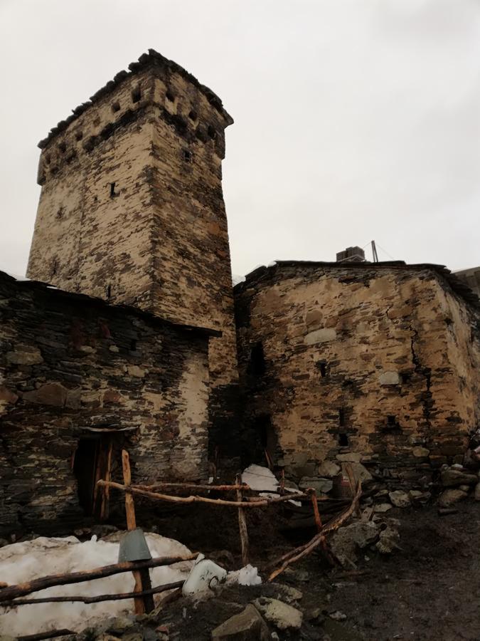Ushguli Hotel Riho Buitenkant foto